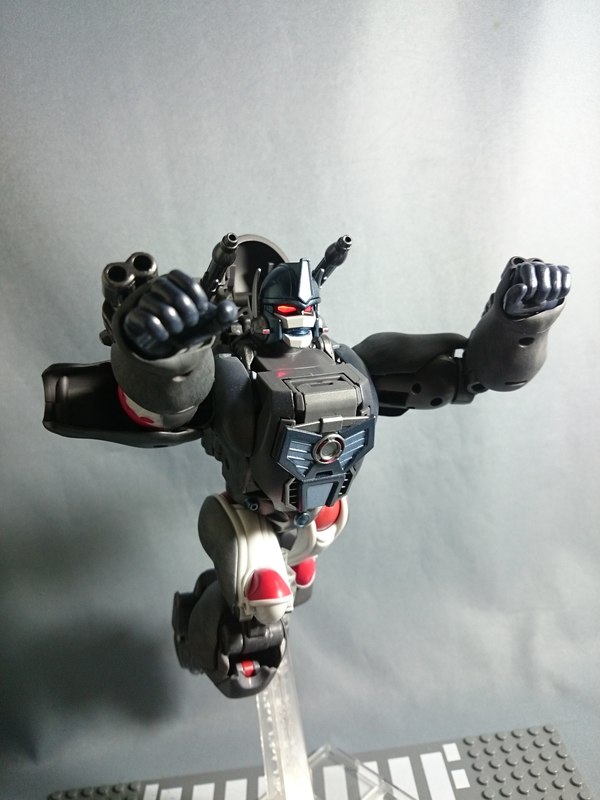 Masterpiece MP 32 Optimus Primal First In Hand Photos 09 (9 of 12)